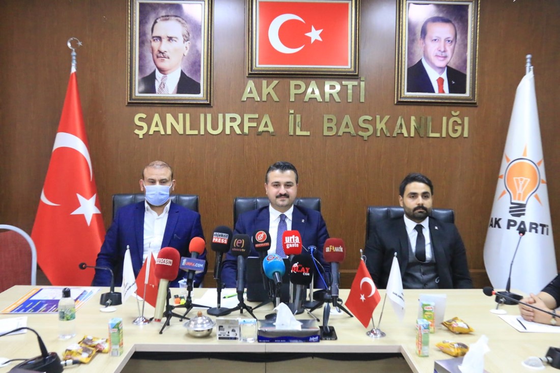 AK Parti Şanlıurfa İl Başkanı Yıldız , İl Gençlik Kolları Başkanını tanıttı