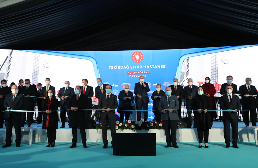 “KORONAVİRÜSÜN İLACI VEYA AŞISI BULUNANA KADAR HASTALIKLA MÜCADELEYİ SÜRDÜRMEMİZ GEREK