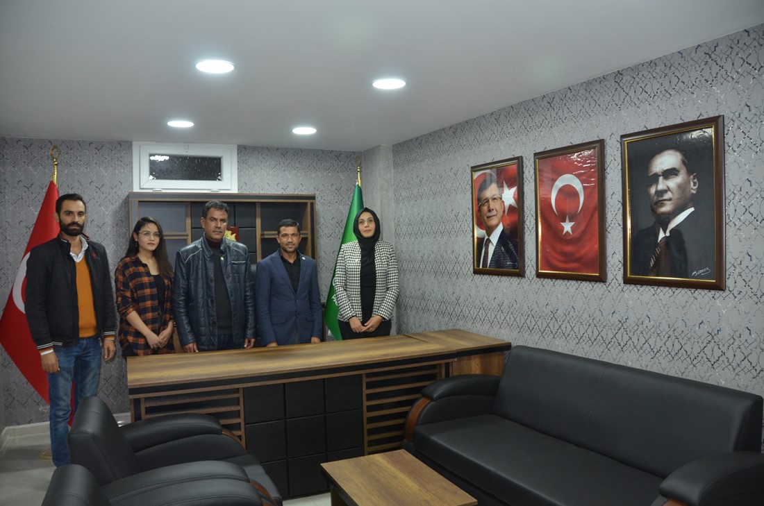 İŞ ADAMI HÜSEYİN ÇAKMAK GELECEK PARTİSİNE KATILDI