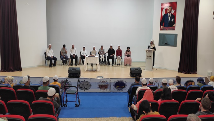 ENGELLİ KOORDİNASYON VE YAŞAM MERKEZİNDE ÖĞRENCİLERİN HATİM SEVİNCİ