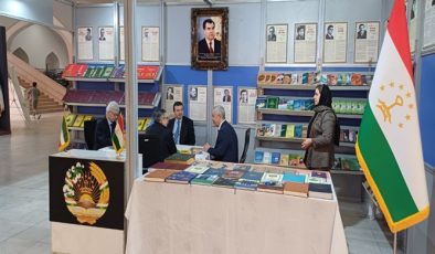 Tacikistan’ın Tahran Uluslararası Kitap Fuarı’na Katılımı