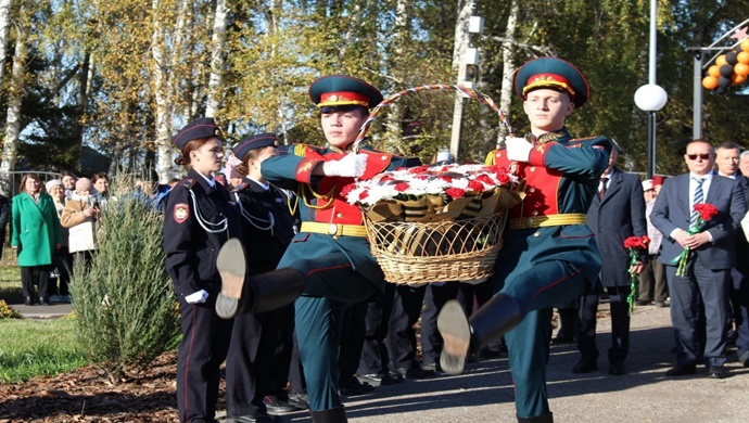 Birleşik Rusya’nın desteğiyle Başkurdistan’ın Novoye Baryatino köyünde Zafer Meydanı açıldı.