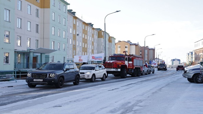 Автопробеги, конкурсы, шахматные турниры: «Единая Россия» организовала тематические акции накануне Дня народного единства